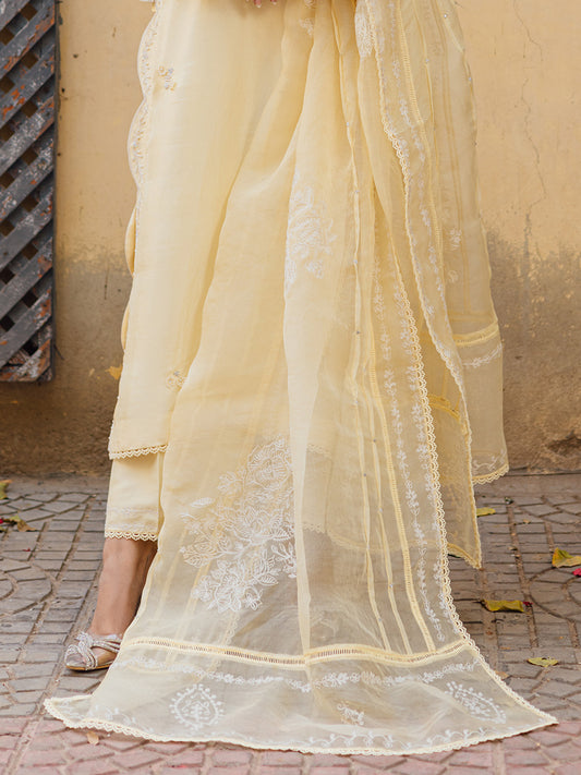 Nargis Dupatta